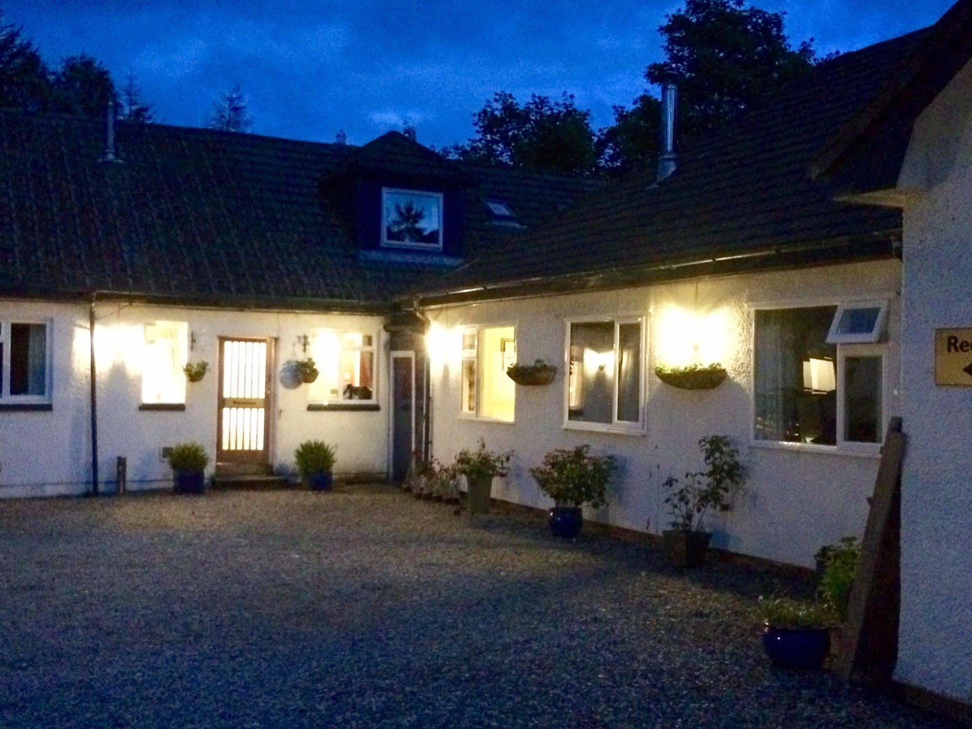 Coire Glas Guest House Spean Bridge Exterior photo